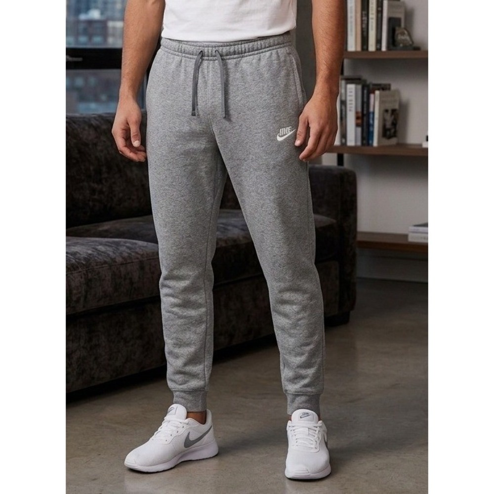Nike Sportswear Club Fleece Joggers Sweatpants‎ Men's L Gray Tapered Drawstring